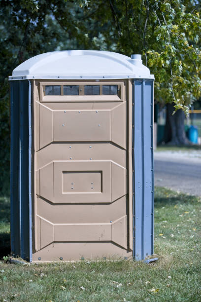 Best Portable toilet rental cost  in Madison, WI